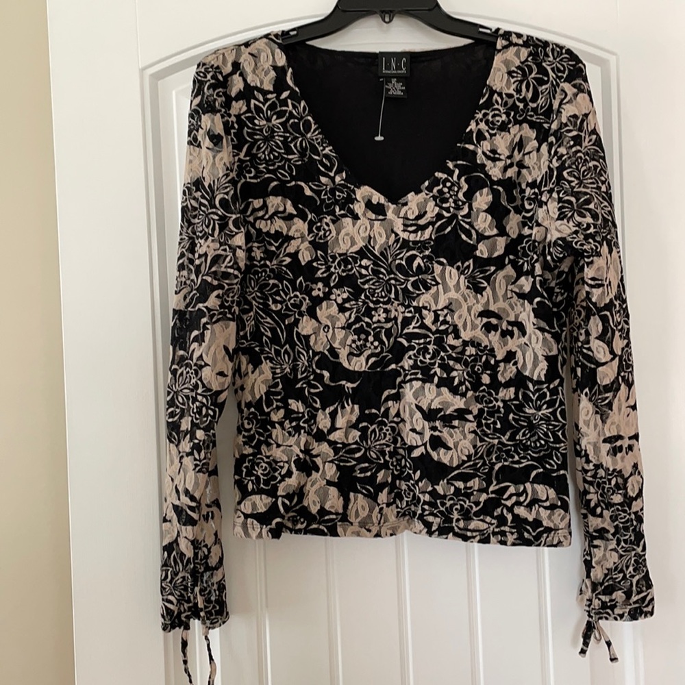NWT INC Black & Tan Floral Blouse